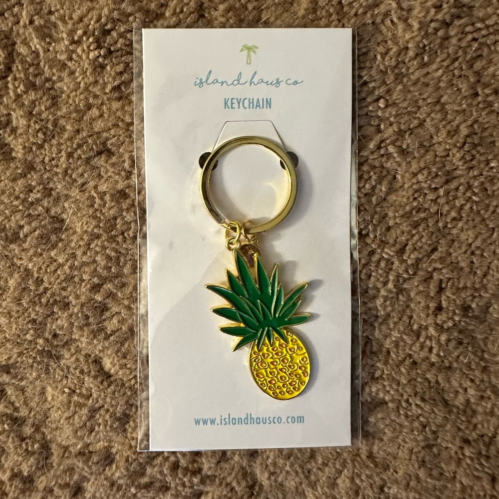 Pineapple Keychain - Green and Yellow
